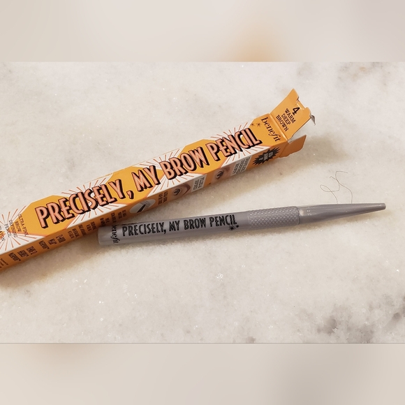 Precisely My Brow Pencil Benefit - Picture 3 of 3
